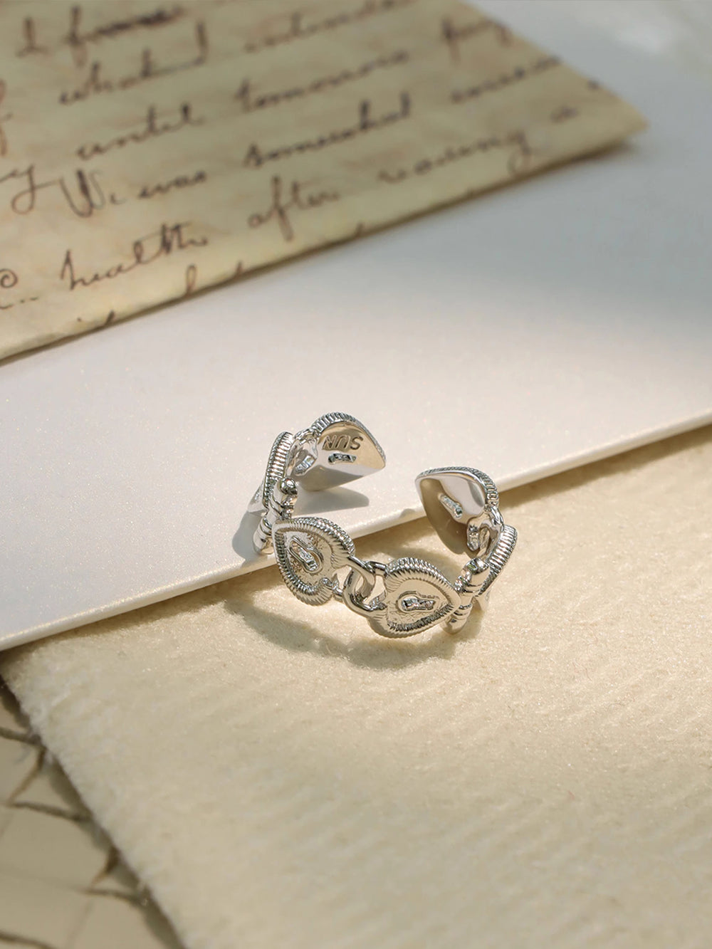 MUKTANK×SUN HUNTER Lace heart double-lock ring