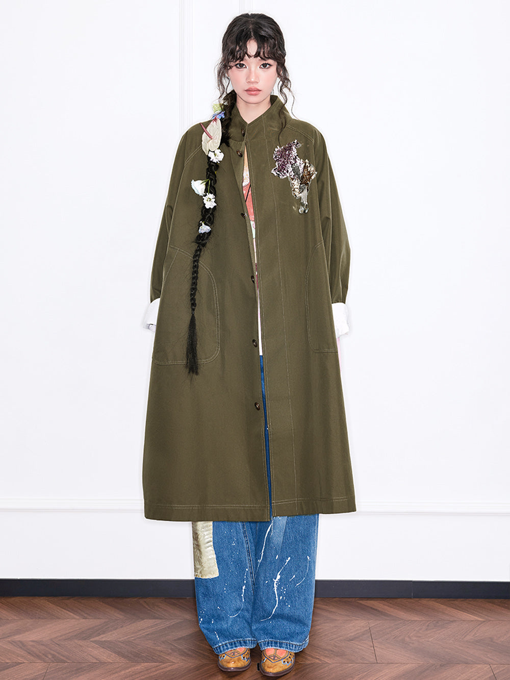 MUKZIN“Realm of Ethereal Mist”Olive Green Long Trench Coat with Floral Appliqué