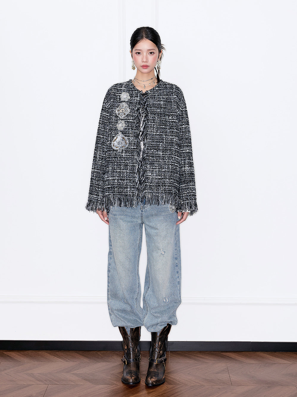 MUKZIN“Capsule Collection”Black & White Tweed Fringe Cardigan with Retro Diamond Embellishments (Chanel-Style Jacket)