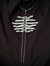 MUKTANK×DARK DREAM Handmade detachable pendant necklace in the shape of a breastbone, with a Gothic and gender-neutral style