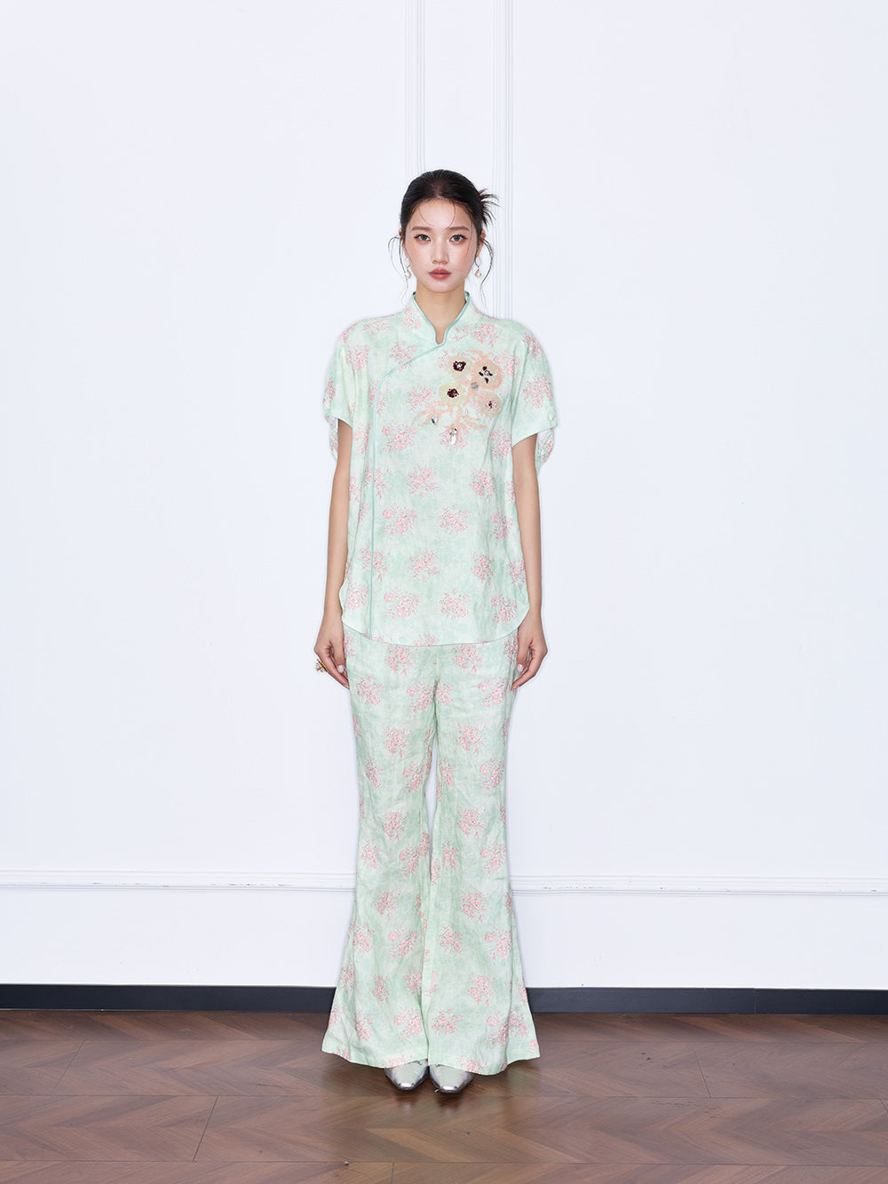 MUKZIN "Misty Longjing Tea" New Chinese Style Green Embroidered Linen Set Top