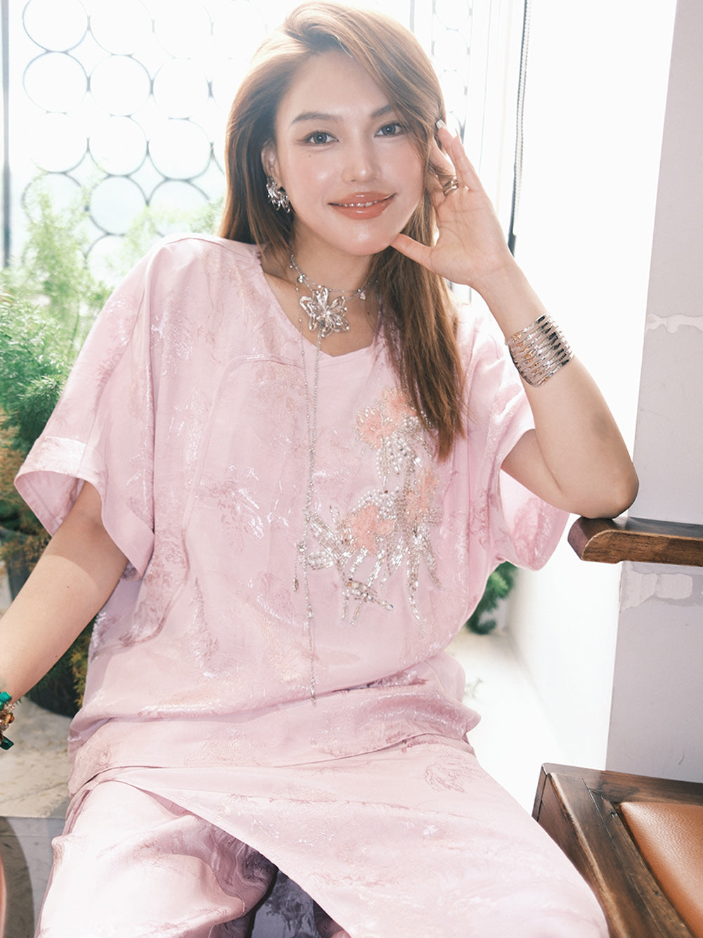 MUKZIN“Capsule Collection”Women's Pink Jacquard Sequin Floral Embroidered Loose Short - Sleeve Top