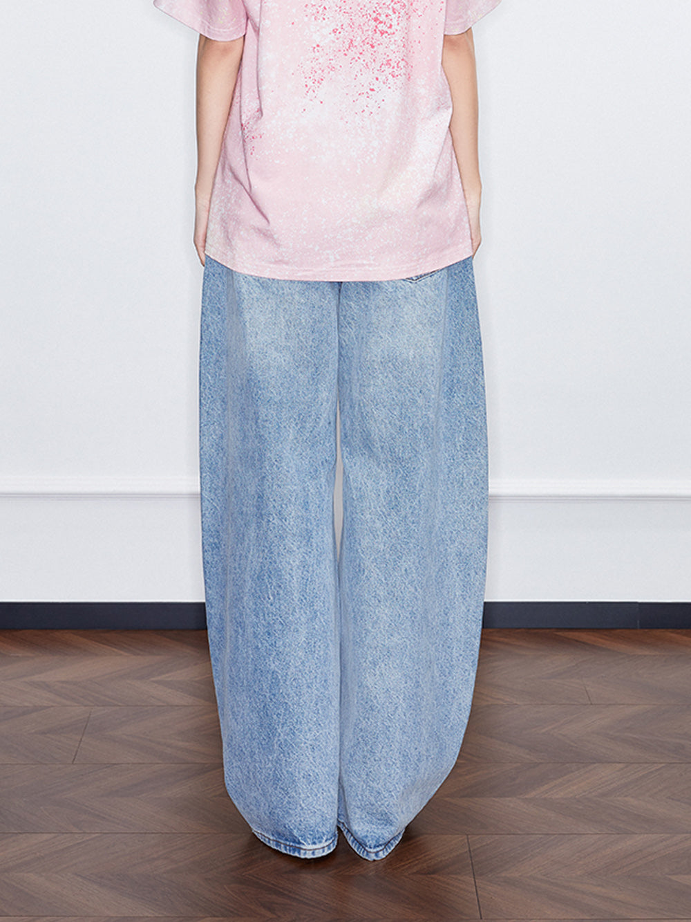 MUKZIN SpringPrelude "Fortunate Tiger Soaring through Clouds" Washed Denim Curved - blade Pants