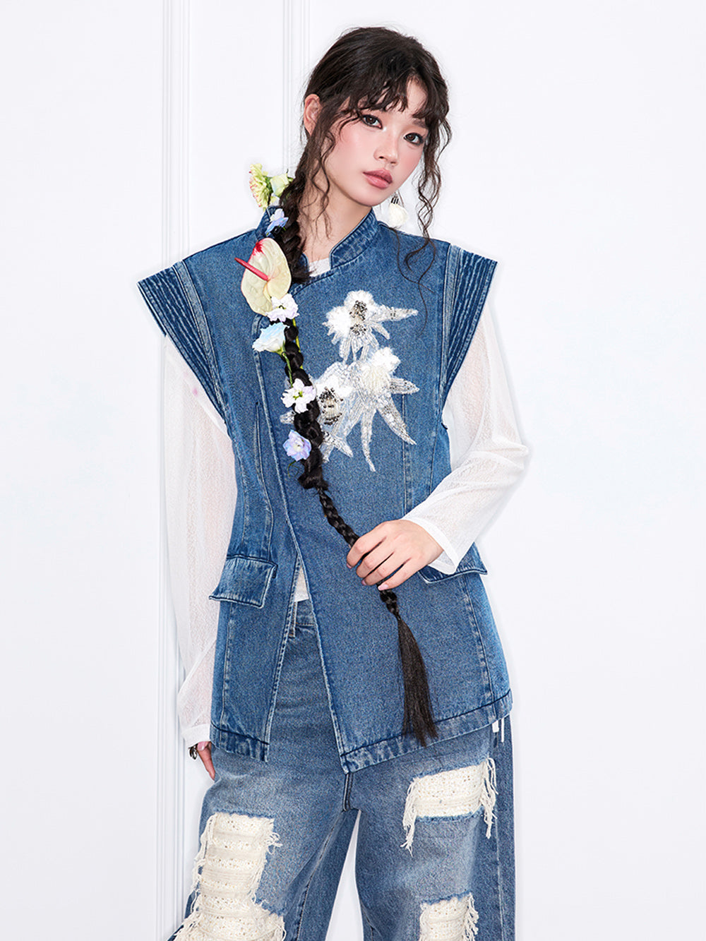 MUKZIN“Realm of Ethereal Mist”Chinese - style Frog Button Denim Vest with Sequin Floral Decoration