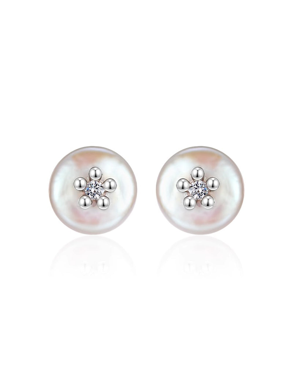 MUKTANK x SUN HUNTER Round Freshwater Pearl Stud Earrings