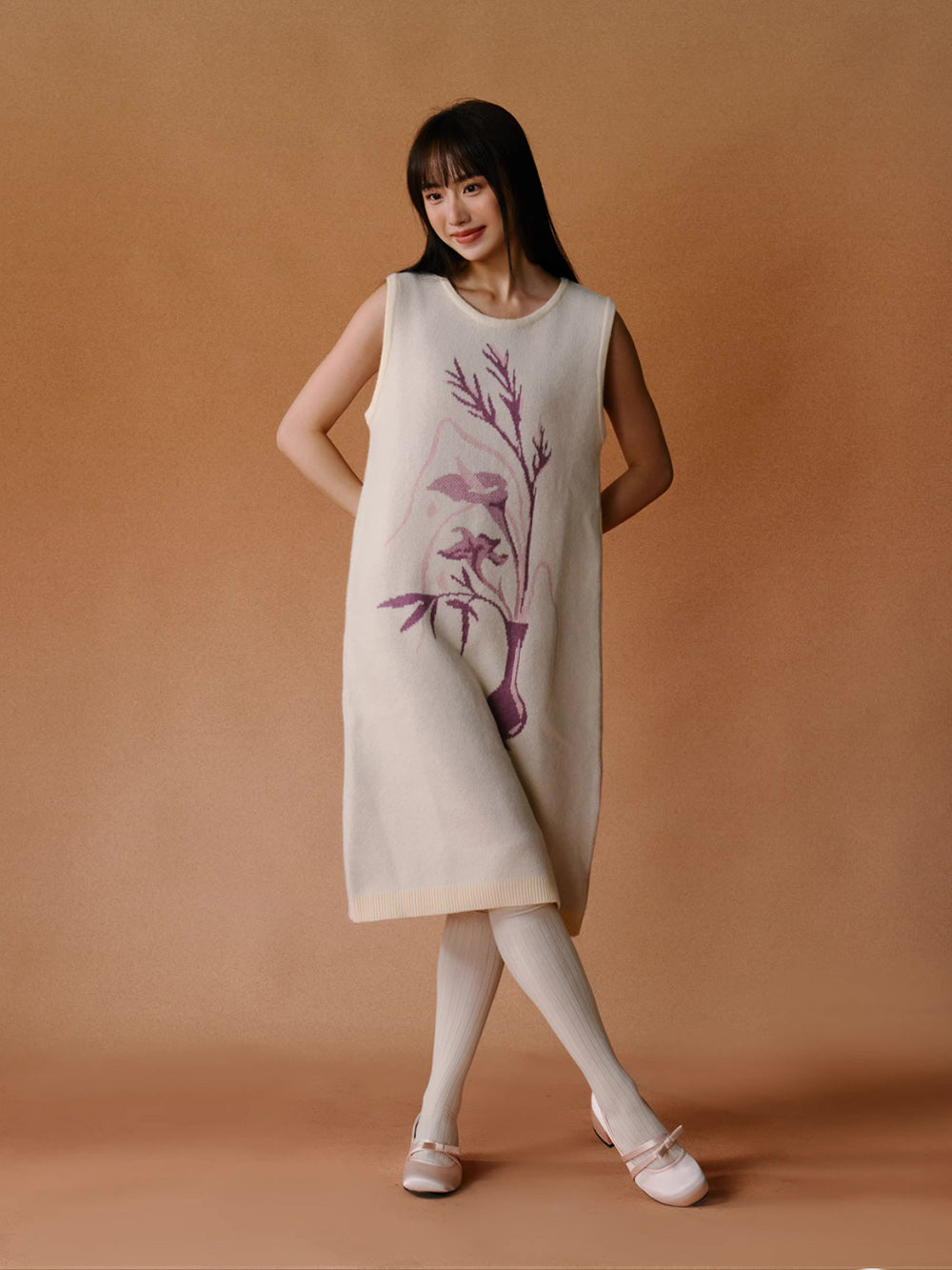 MUKTANK×LOUMUTAKU Sleeveless Dress With a Vase Pattern