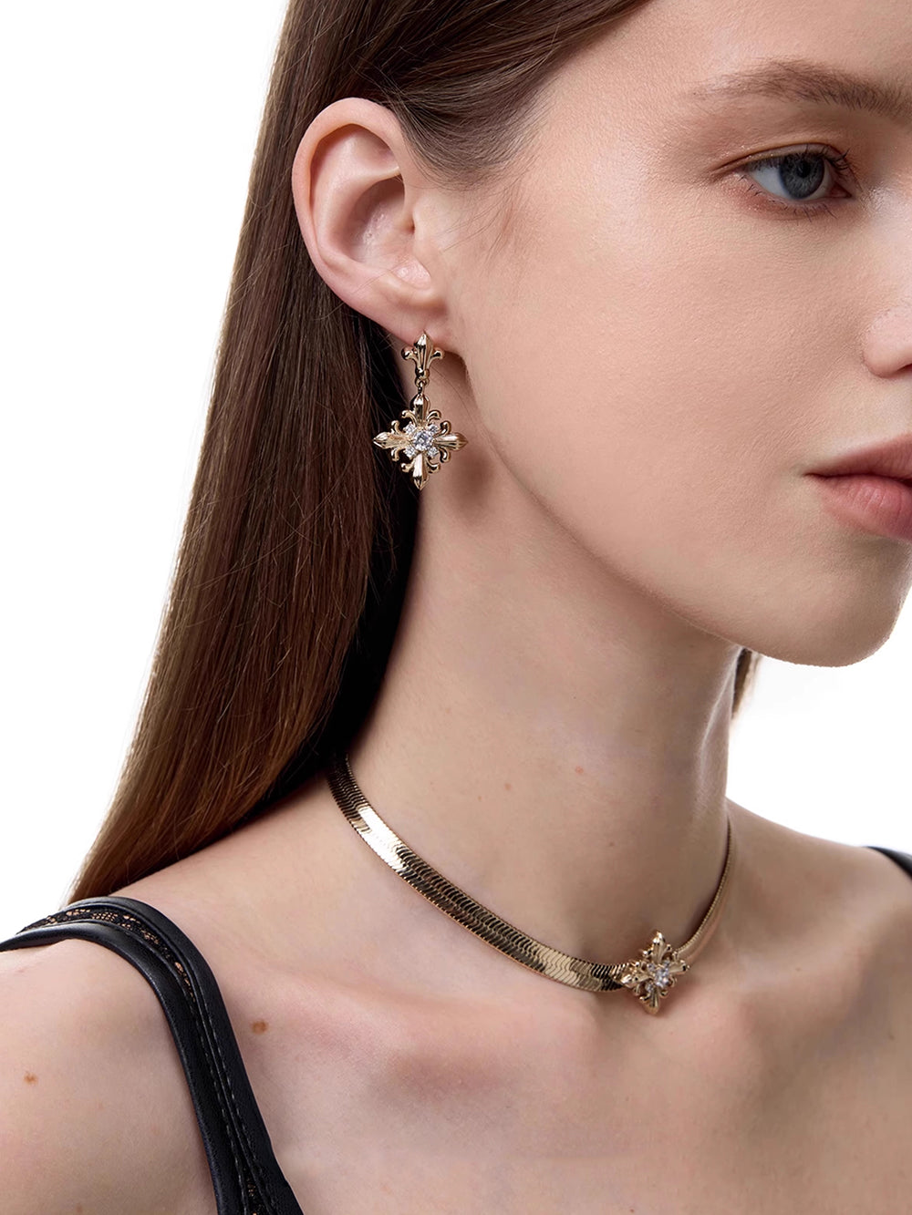 MUKTANK×SUN HUNTER Iris Petal Earrings