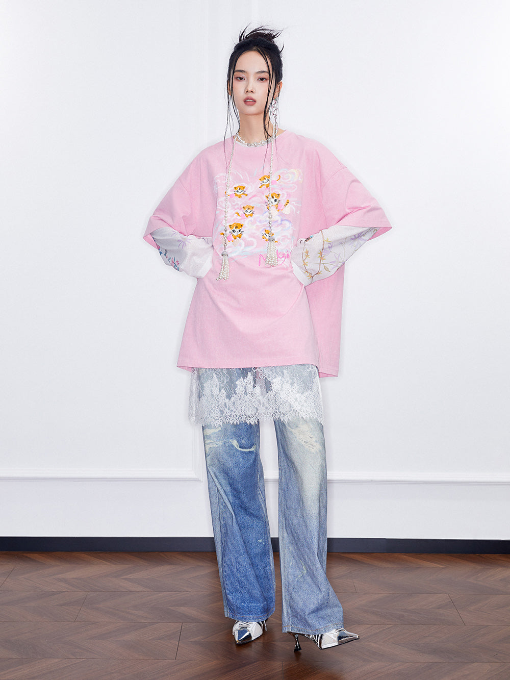 MUKZIN SpringPrelude "Fortunate Tiger Soaring through Clouds" Pure Cotton Washed and Distressed Oversized T-shirt