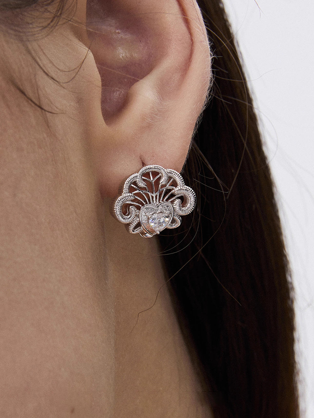 MUKTANK×SUN HUNTERLace key ear cuff
