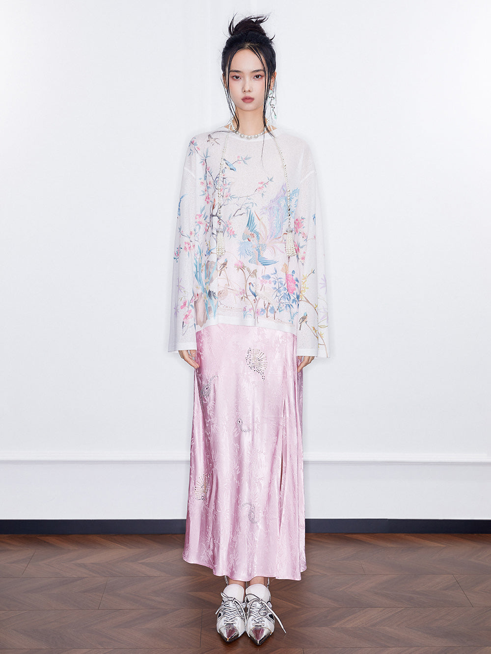 MUKZIN SpringPrelude “Dotting Spring Branches”Loose Round - neck Chinese - style Printed Knitted Long - sleeve Shirt