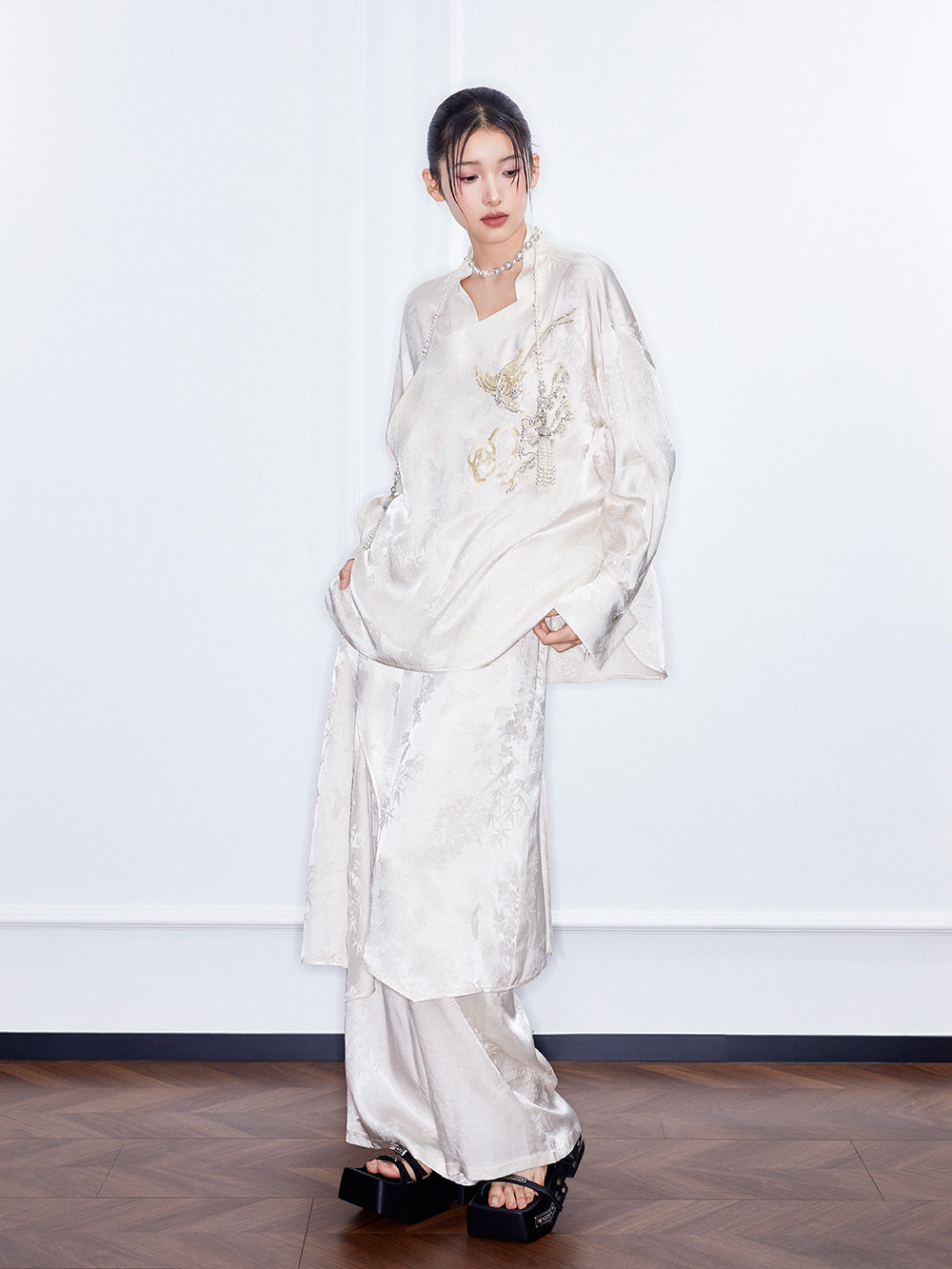 MUKZIN SpringPrelude Chanting Pine Chinese - style Irregular Cheongsam - collar Jacquard Shirt