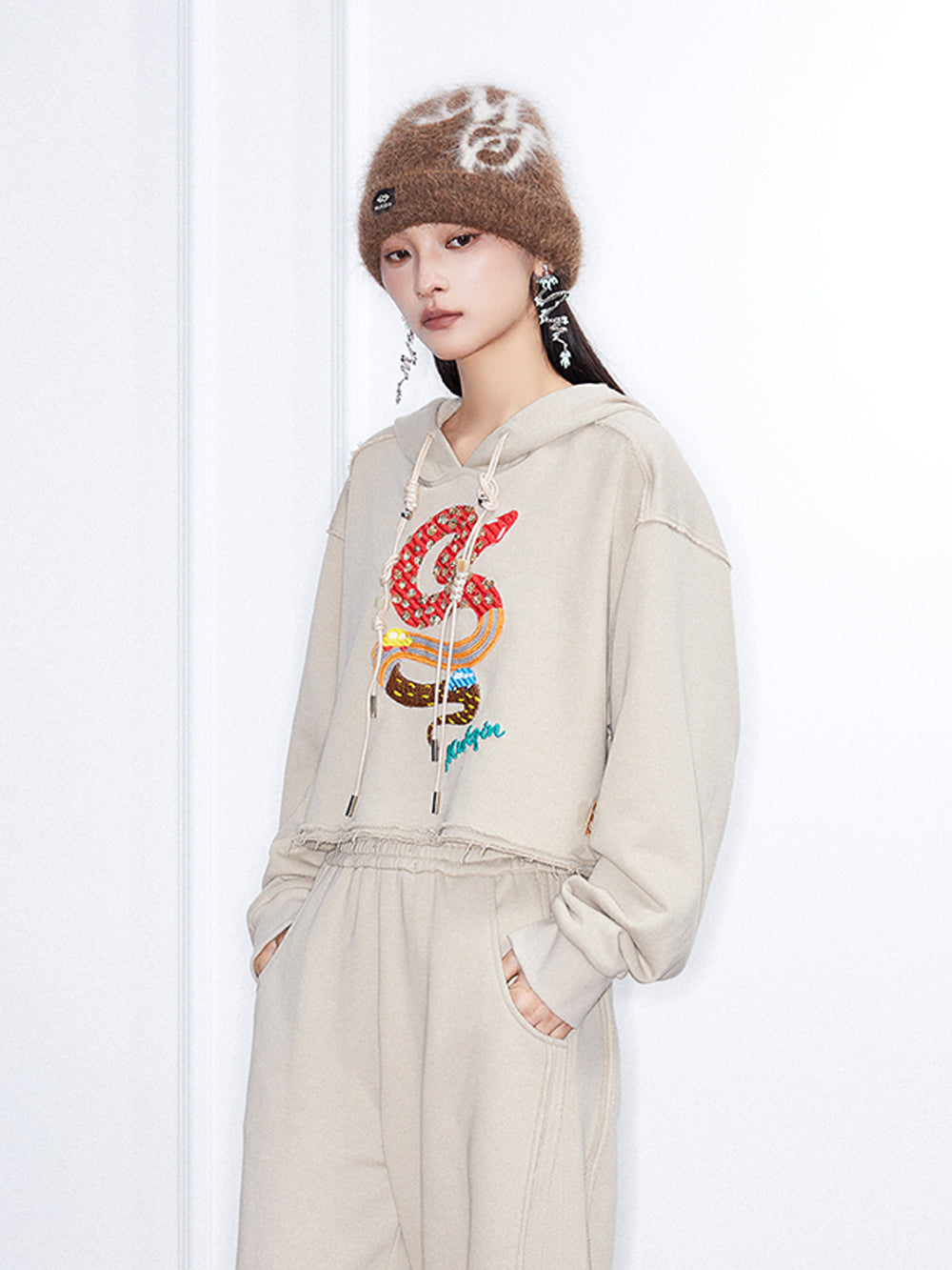 MUKZIN Linglong Spirit Snake Sweatshirt