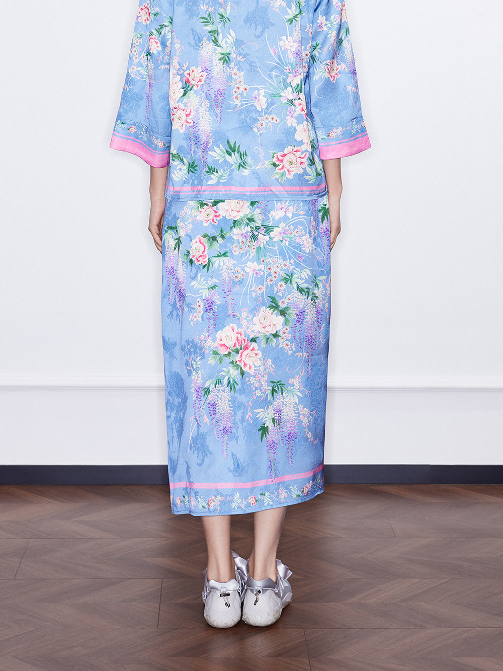 MUKZIN SpringPrelude "Huaxin" Chinese Style Satin Side Slit Straight Tube Skirt