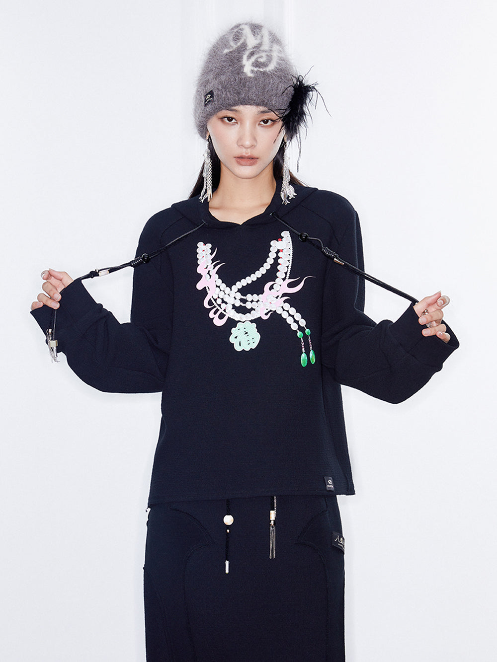 MUKZIN Linglong Long-sleeve Hoodie