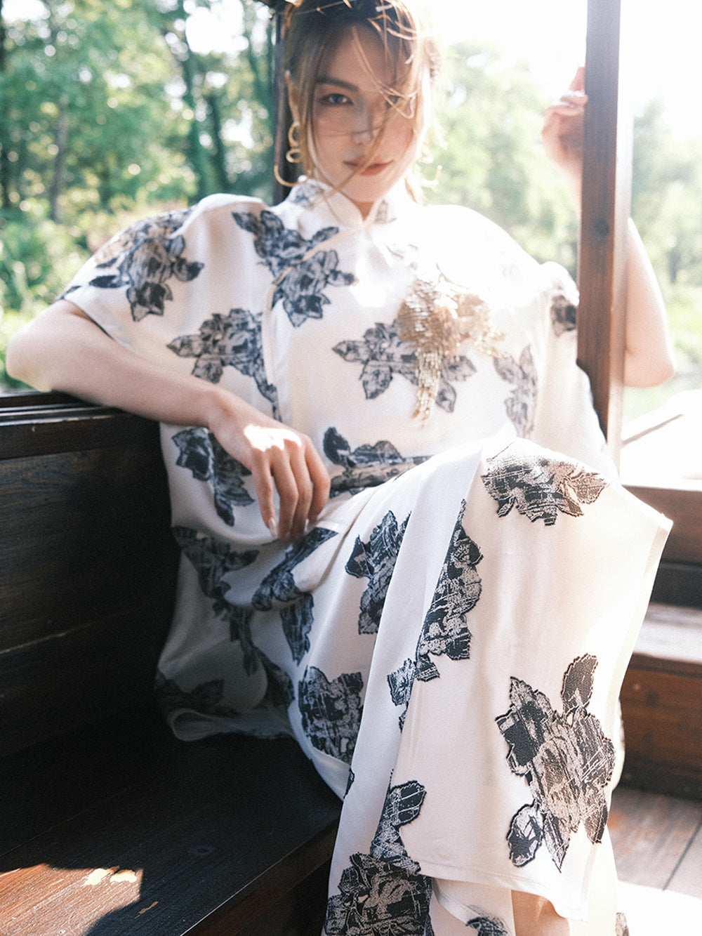 MUKZIN“Capsule Collection”"Kunlun Snow-Brewing" Peony Jacquard Neo-Chinese Top