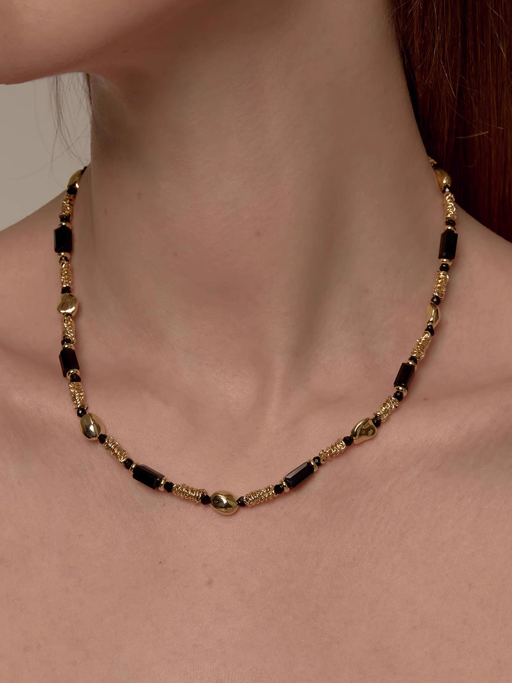 MUKTANK×SUN HUNTER Double-layered Necklace with Little Elephant Design and Black Spinel