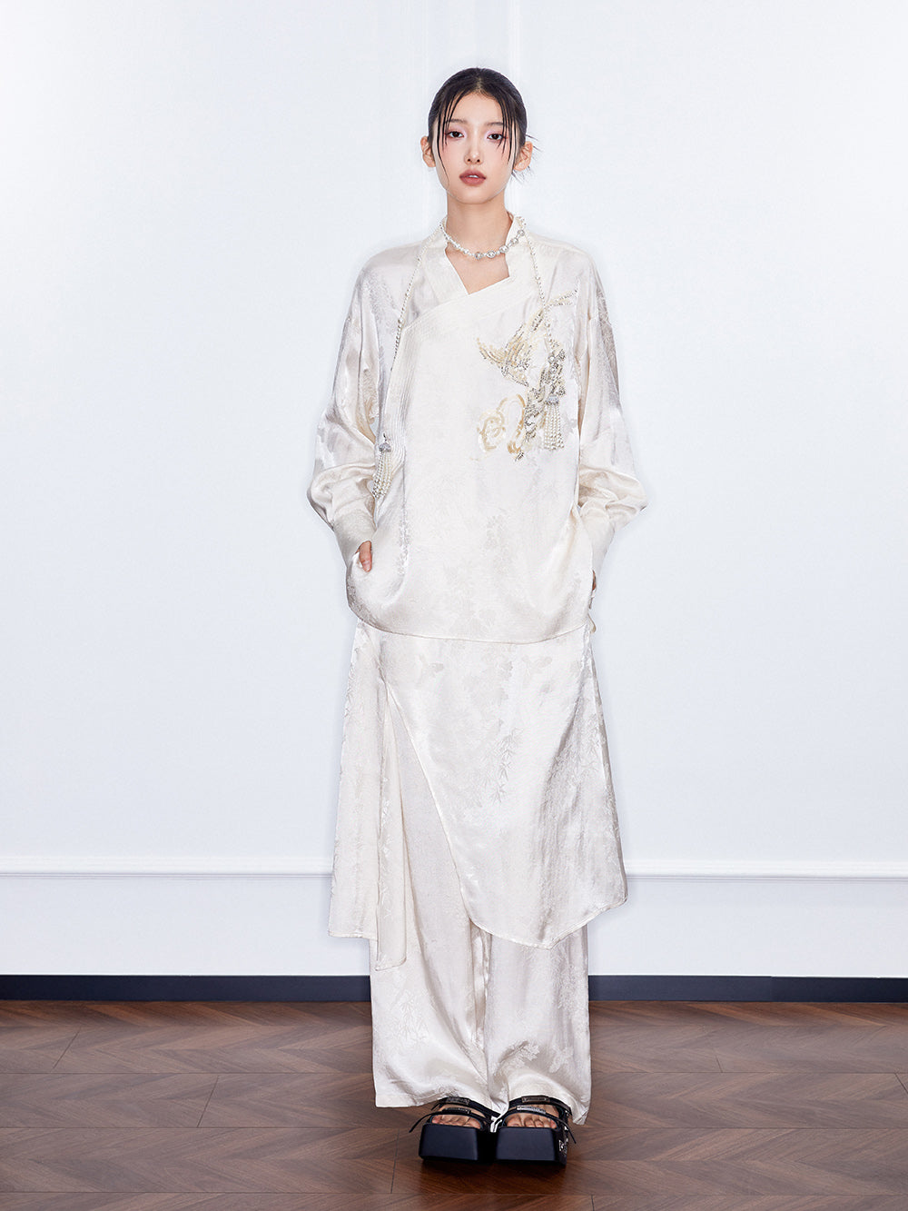 MUKZIN SpringPrelude Chanting Pine Chinese - style Irregular Cheongsam - collar Jacquard Shirt
