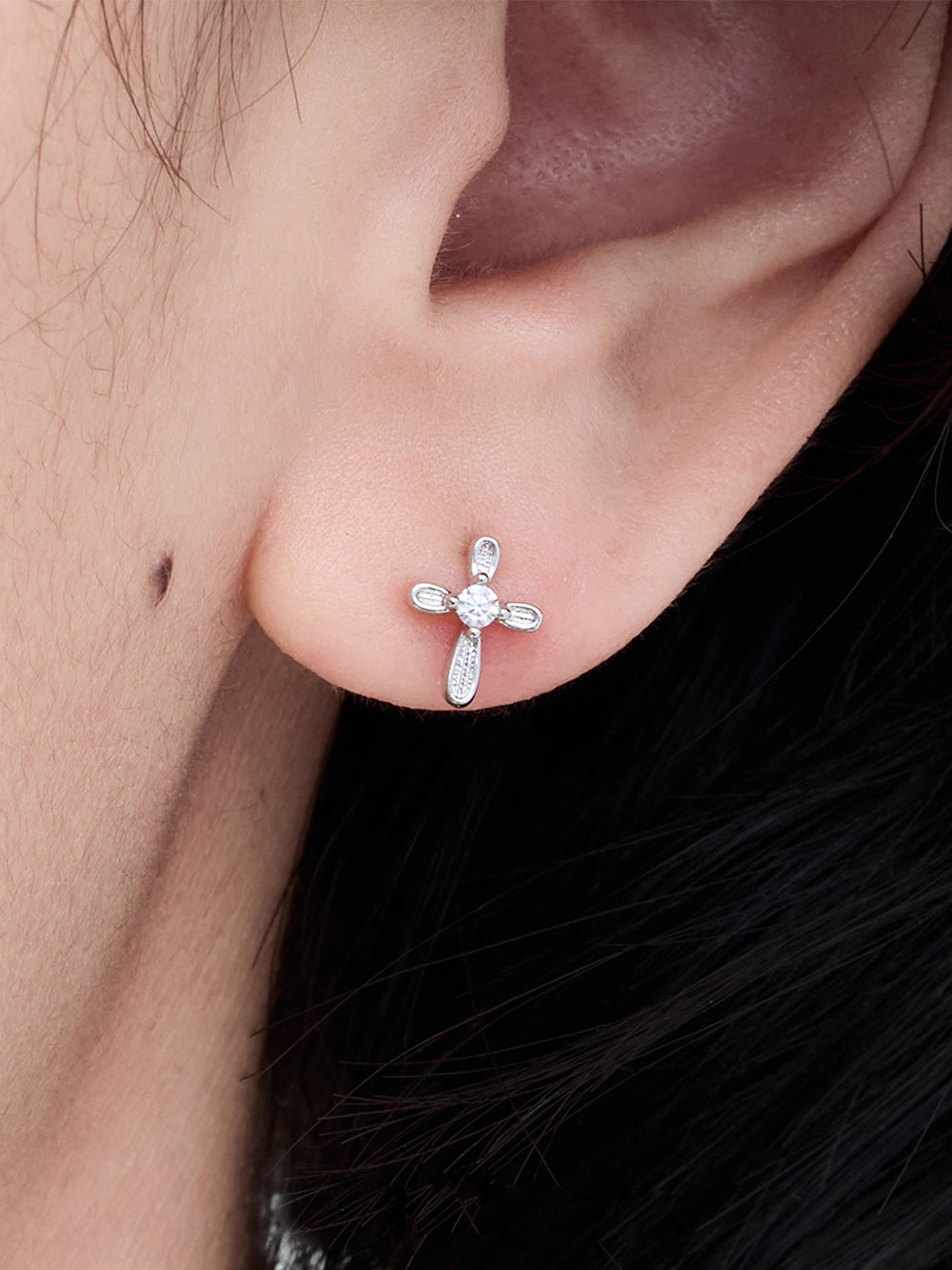MUKTANK×SUN HUNTER Cross earring set