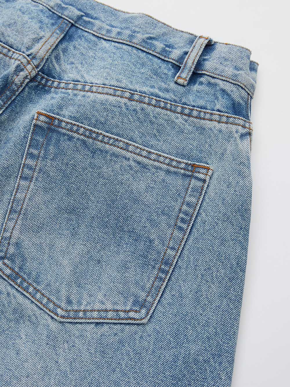 MUKZIN SpringPrelude "Fortunate Tiger Soaring through Clouds" Washed Denim Curved - blade Pants