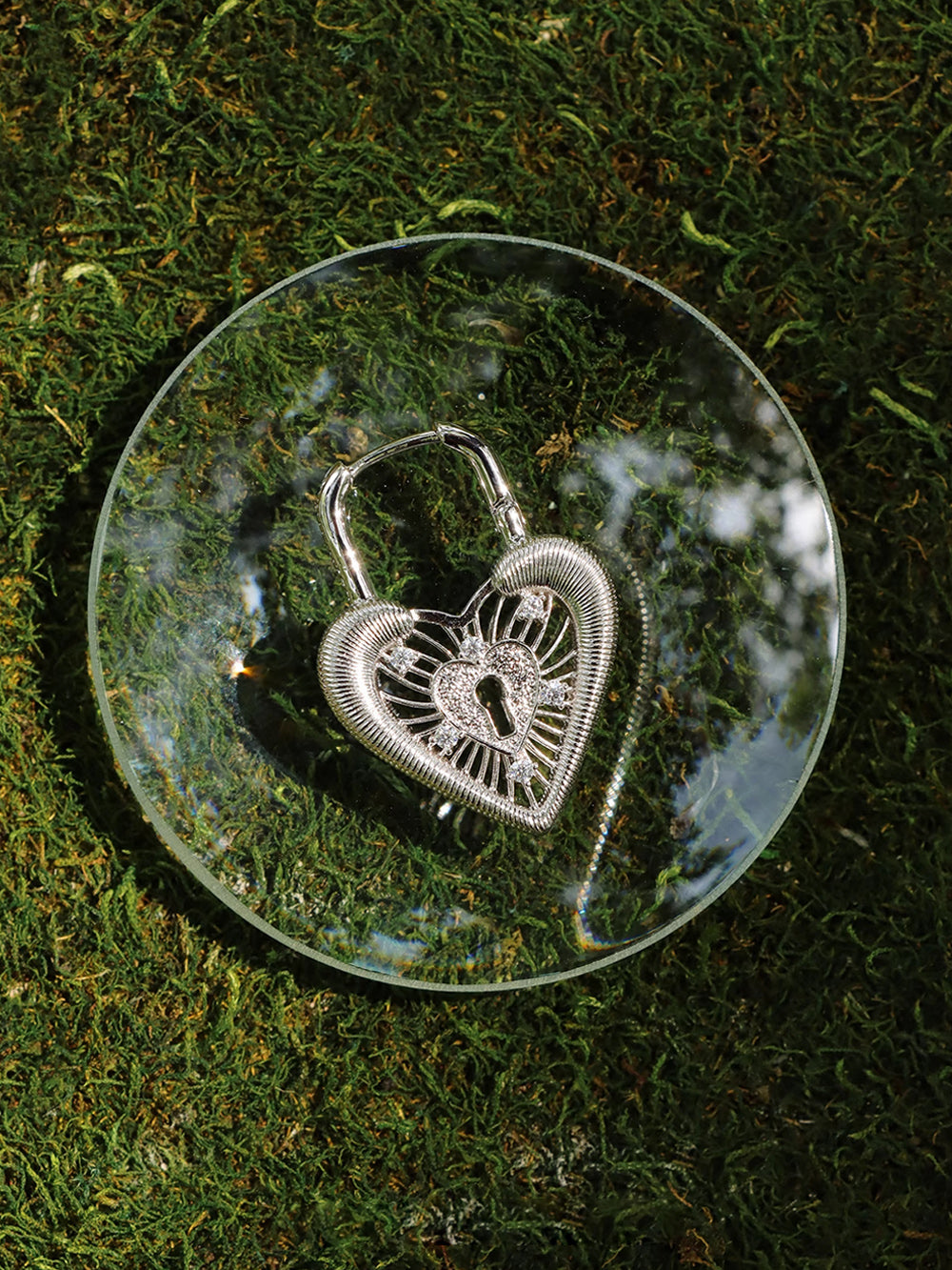 MUKTANK×SUN HUNTER Double-sided lace heart lock earrings