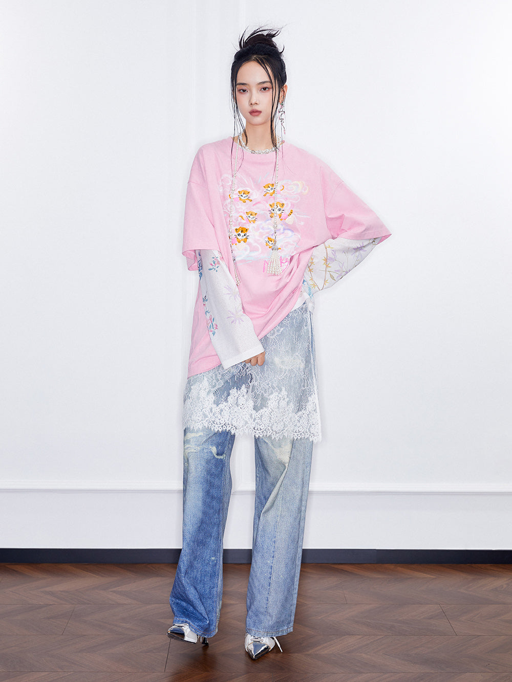 MUKZIN SpringPrelude "Fortunate Tiger Soaring through Clouds" Pure Cotton Washed and Distressed Oversized T-shirt