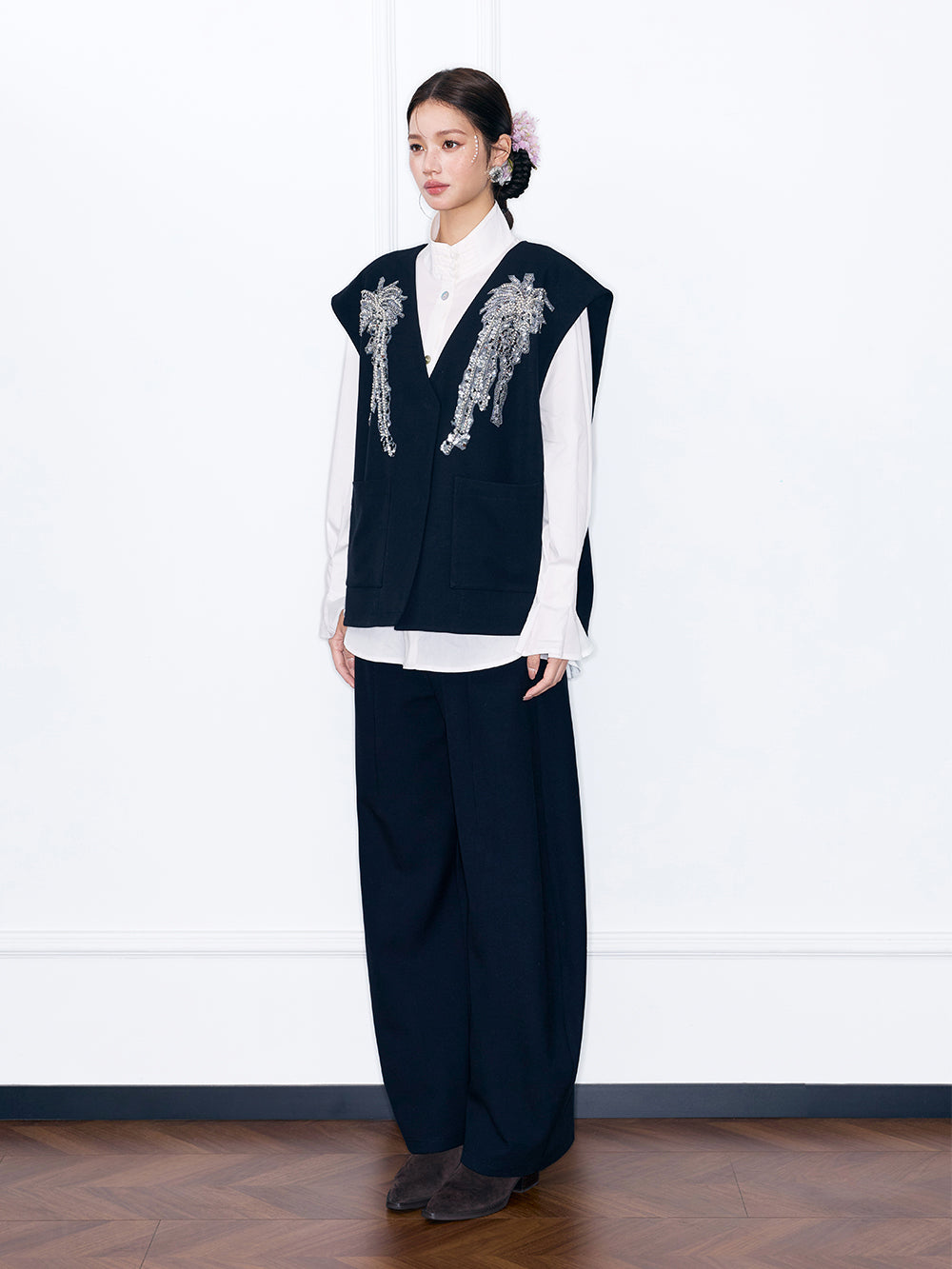 MUKZIN“Capsule Collection”Black Beaded Tassel Sleeveless Vest