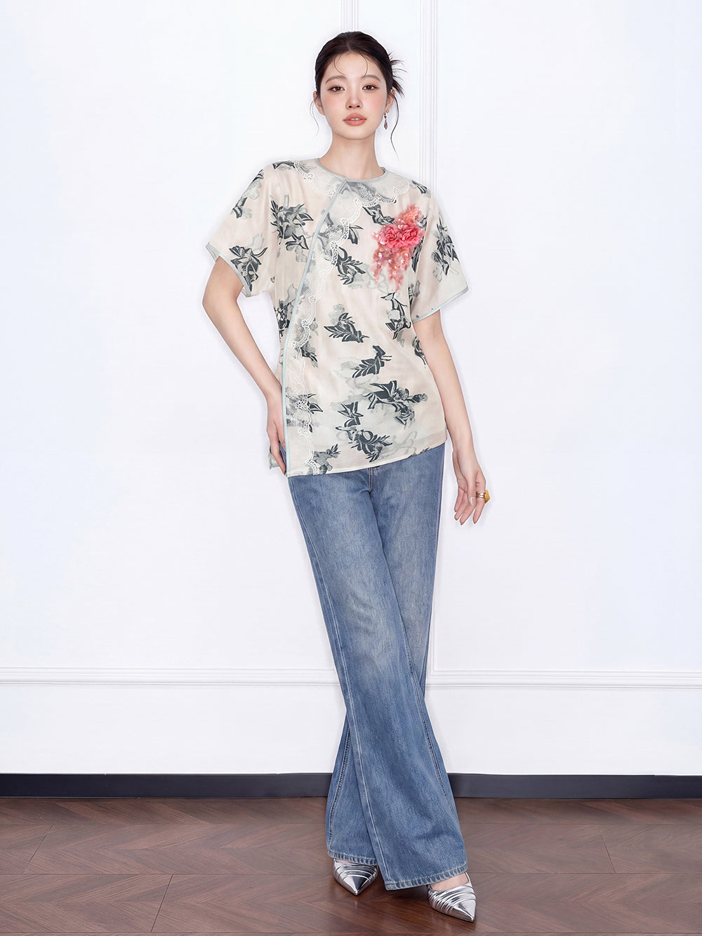 MUKZIN "Capsule Collection" New Chinese Style Embroidered Asymmetric Wrap Waist Ramie Top