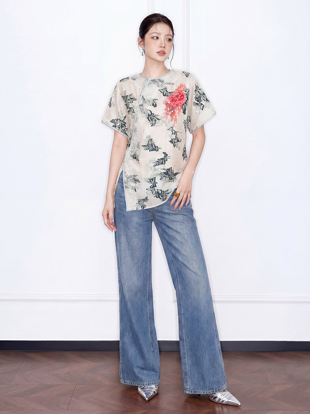 MUKZIN "Capsule Collection" New Chinese Style Embroidered Asymmetric Wrap Waist Ramie Top