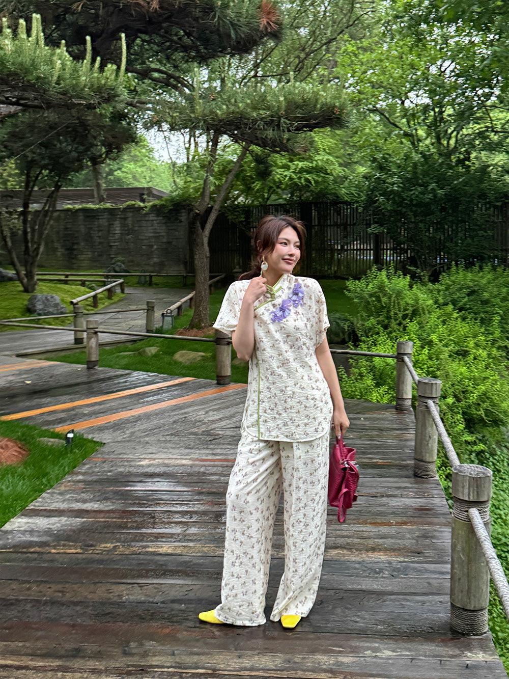 MUKZIN "Capsule Collection" New-Chinese Style Embroidered Loose Two-Tone Floral Set Pants