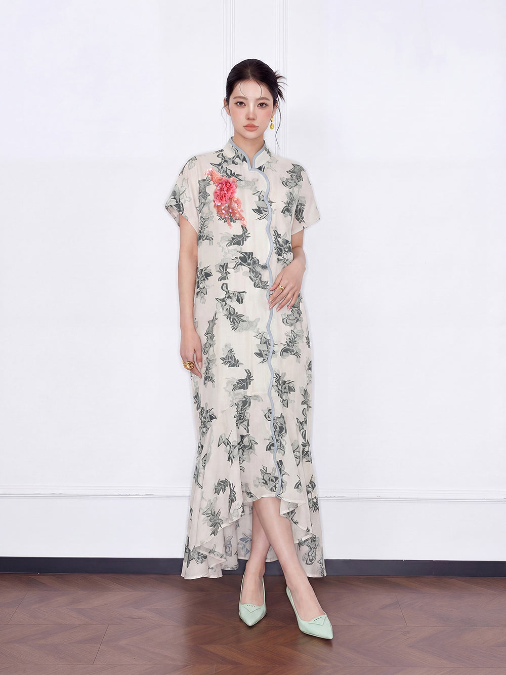 MUKZIN "Capsule Collection" New Chinese Style Mandarin Collar Embroidered Green Ramie Dress