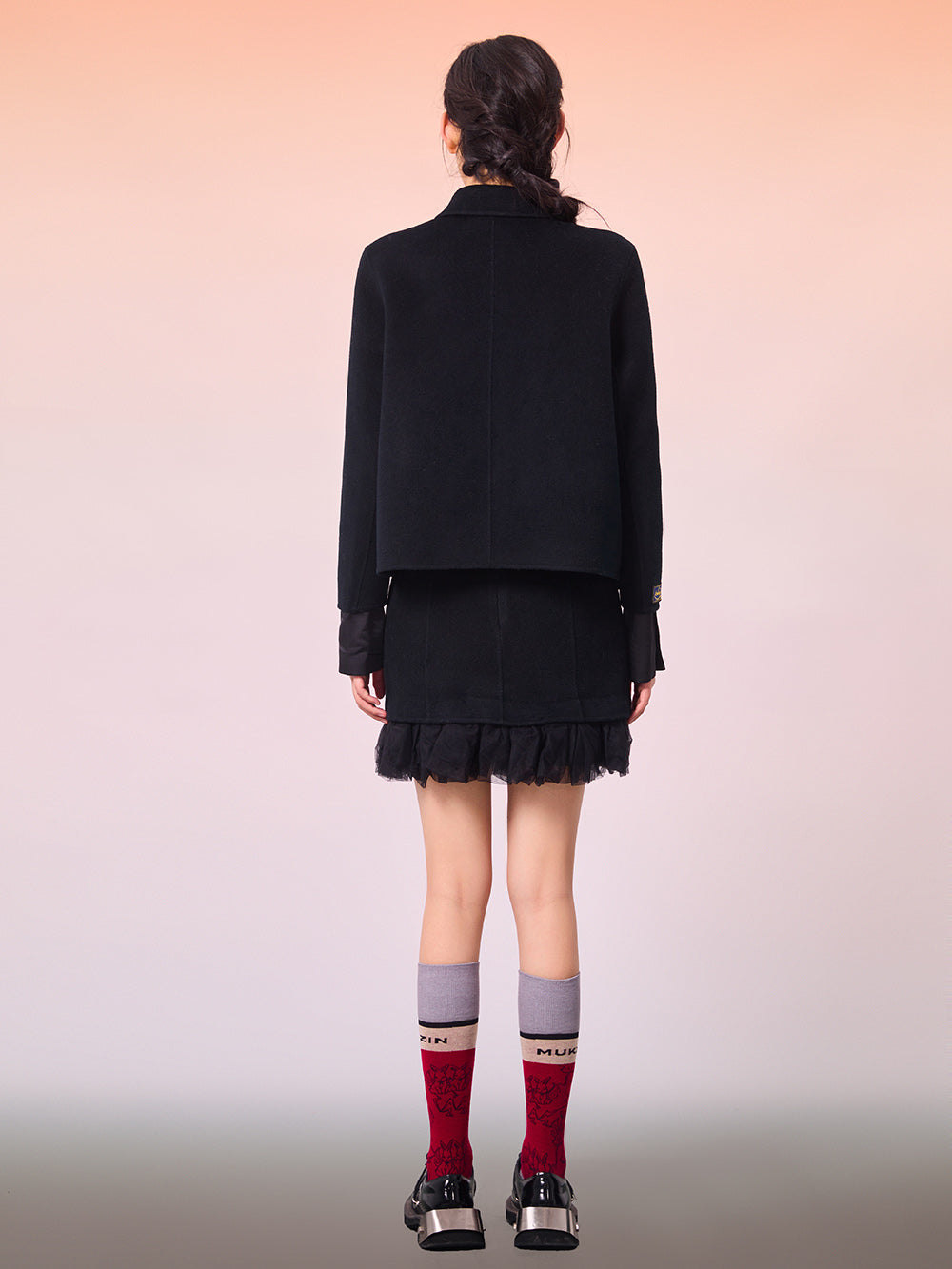 MUKZIN Short Woolen Coat With Black Heart Buckle Design
