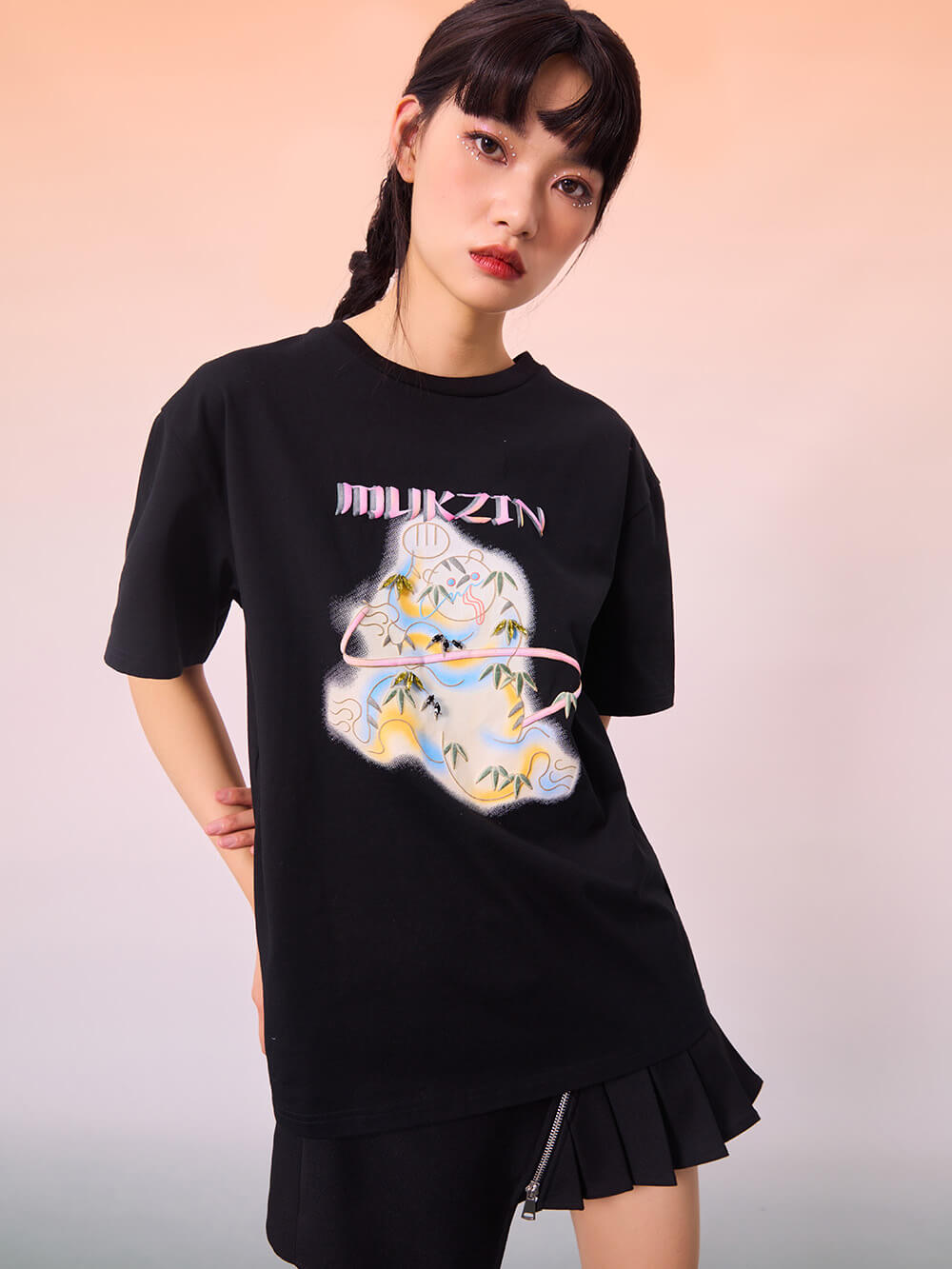 MUKZIN Black Artist Collaboration Fashion T-Shirt