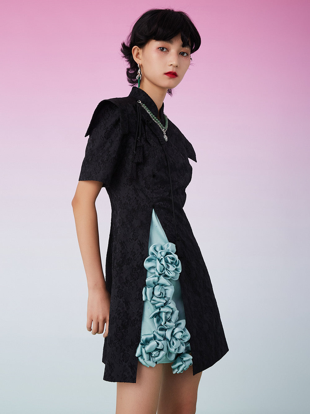 MUKZIN Contrast Floral Jacquard Black QIPAO Cheongsam