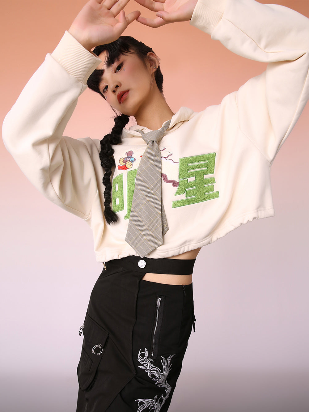 MUKZIN White "Star" Embroidered Stylish Hoodie