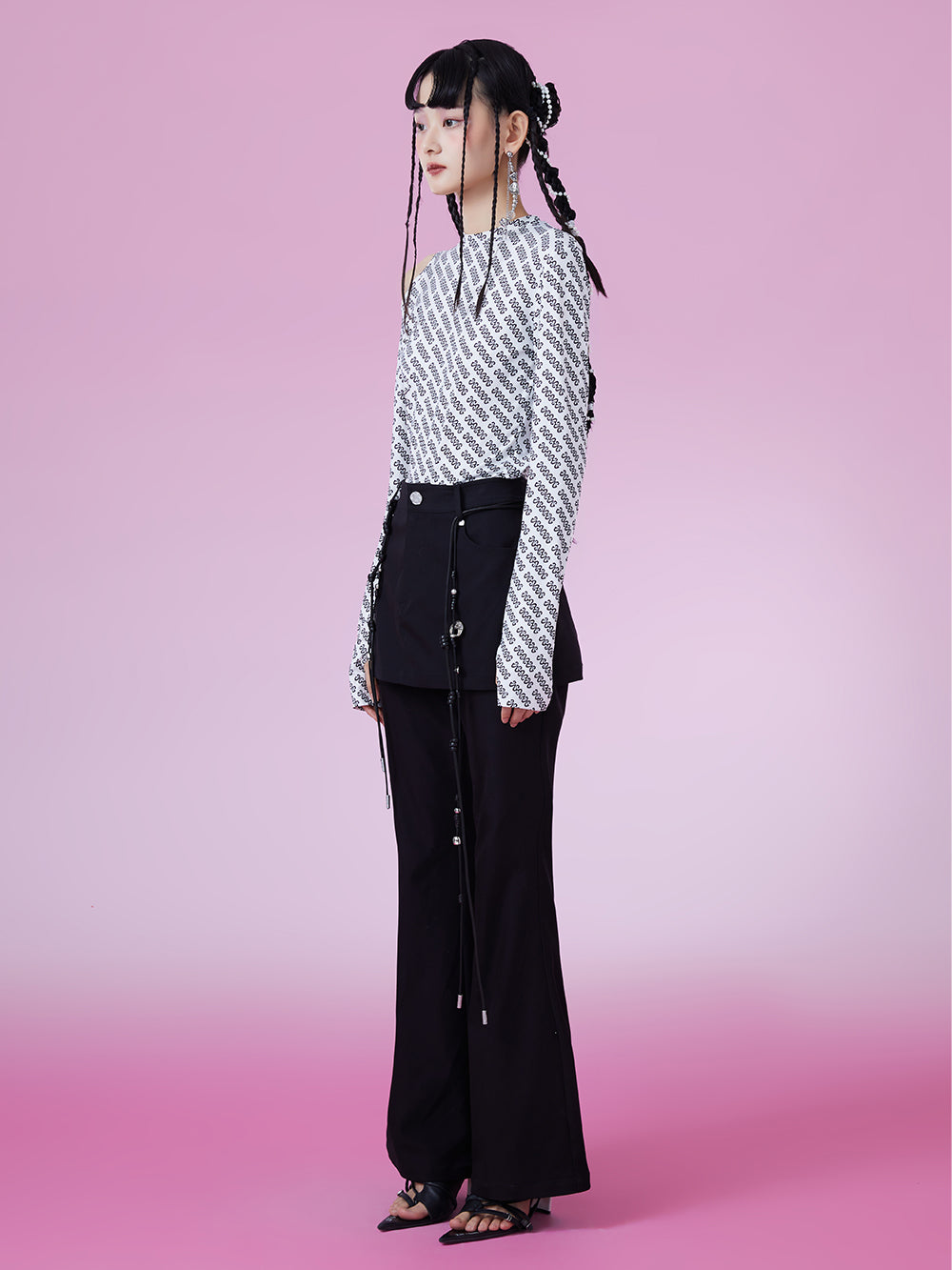MUKZIN Black Classic Slim Flared Trousers