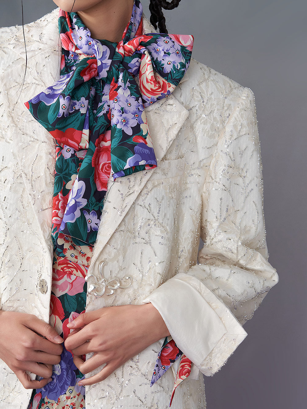 MUKZIN White Retro Embroidery Blazer
