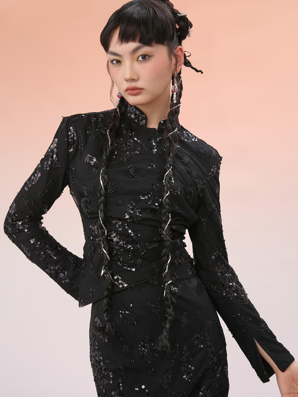 MUKZIN Mid-Length Asymmetric Black Top