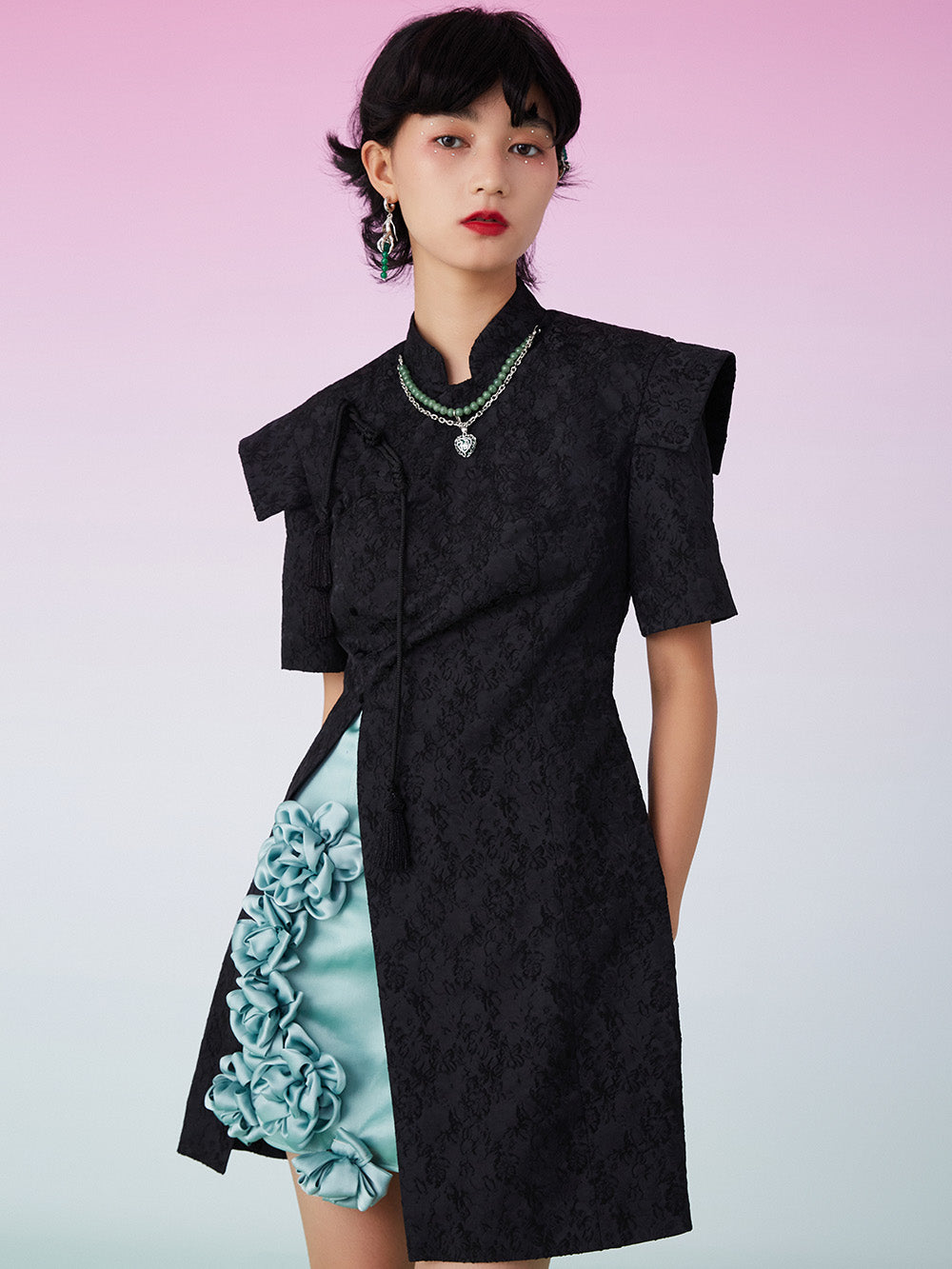 MUKZIN Contrast Floral Jacquard Black QIPAO Cheongsam