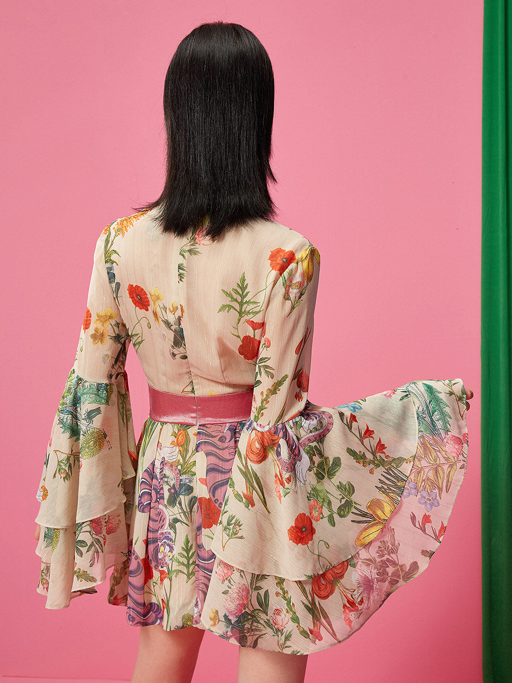 MUKZIN V-neck Printed Sexy Bell Sleeve Dress