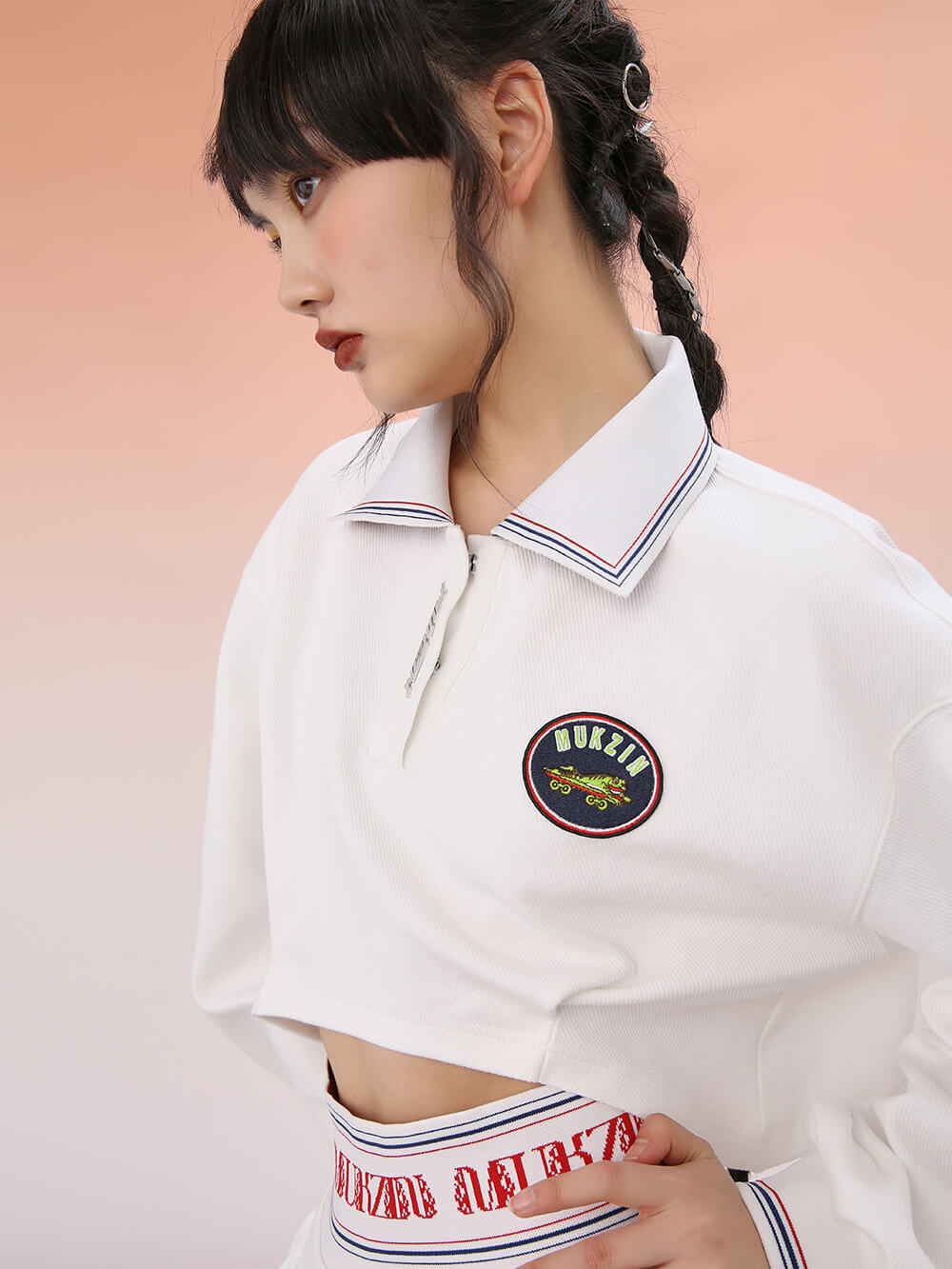 MUKZIN Loose-fit Long-sleeve Crop Tops