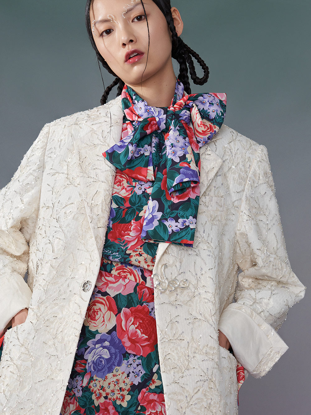 MUKZIN White Retro Embroidery Blazer