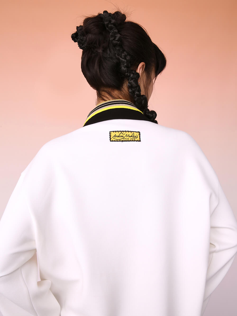 MUKIZN Mid-Length White Double-Neck Polo Sweatshirt