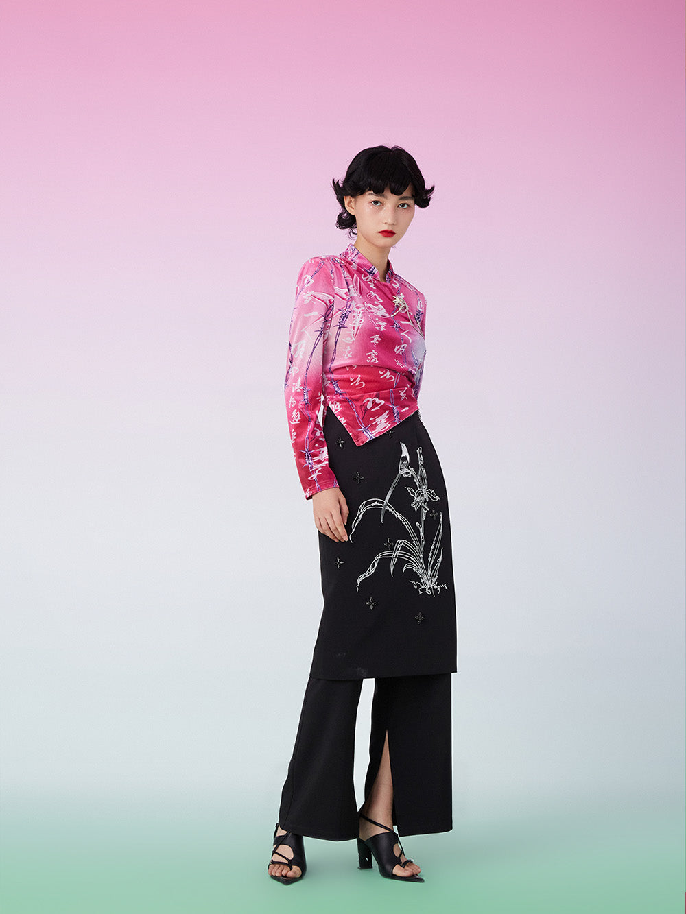 MUKZIN Retro Ruched Print Pink Shirt