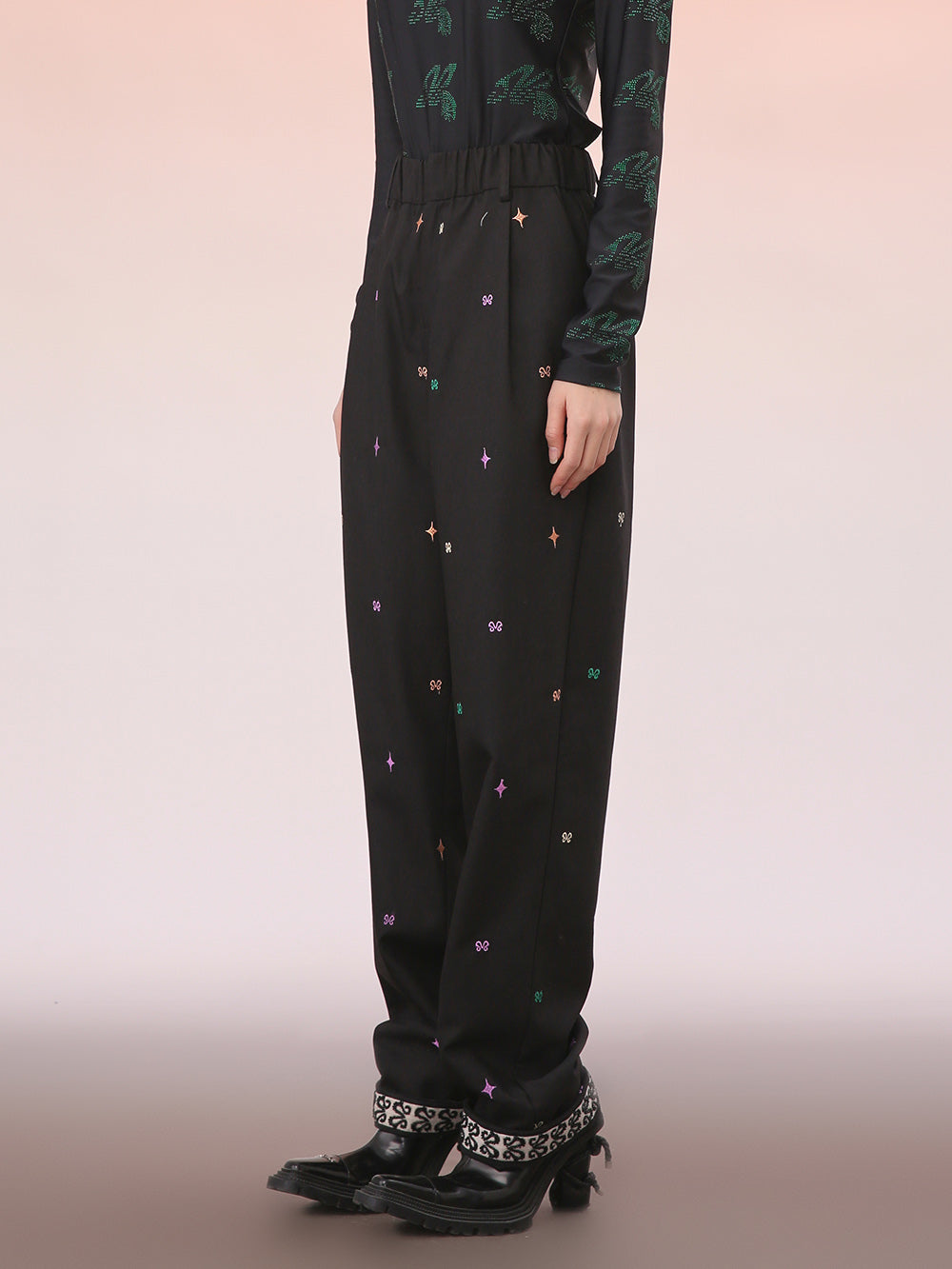 MUKZIN Embroidered Texture Casual Cloth Cropped Pants