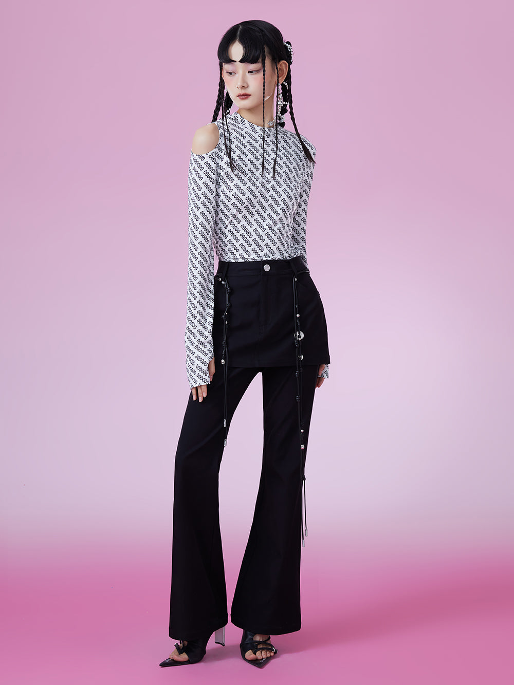 MUKZIN Black Classic Slim Flared Trousers