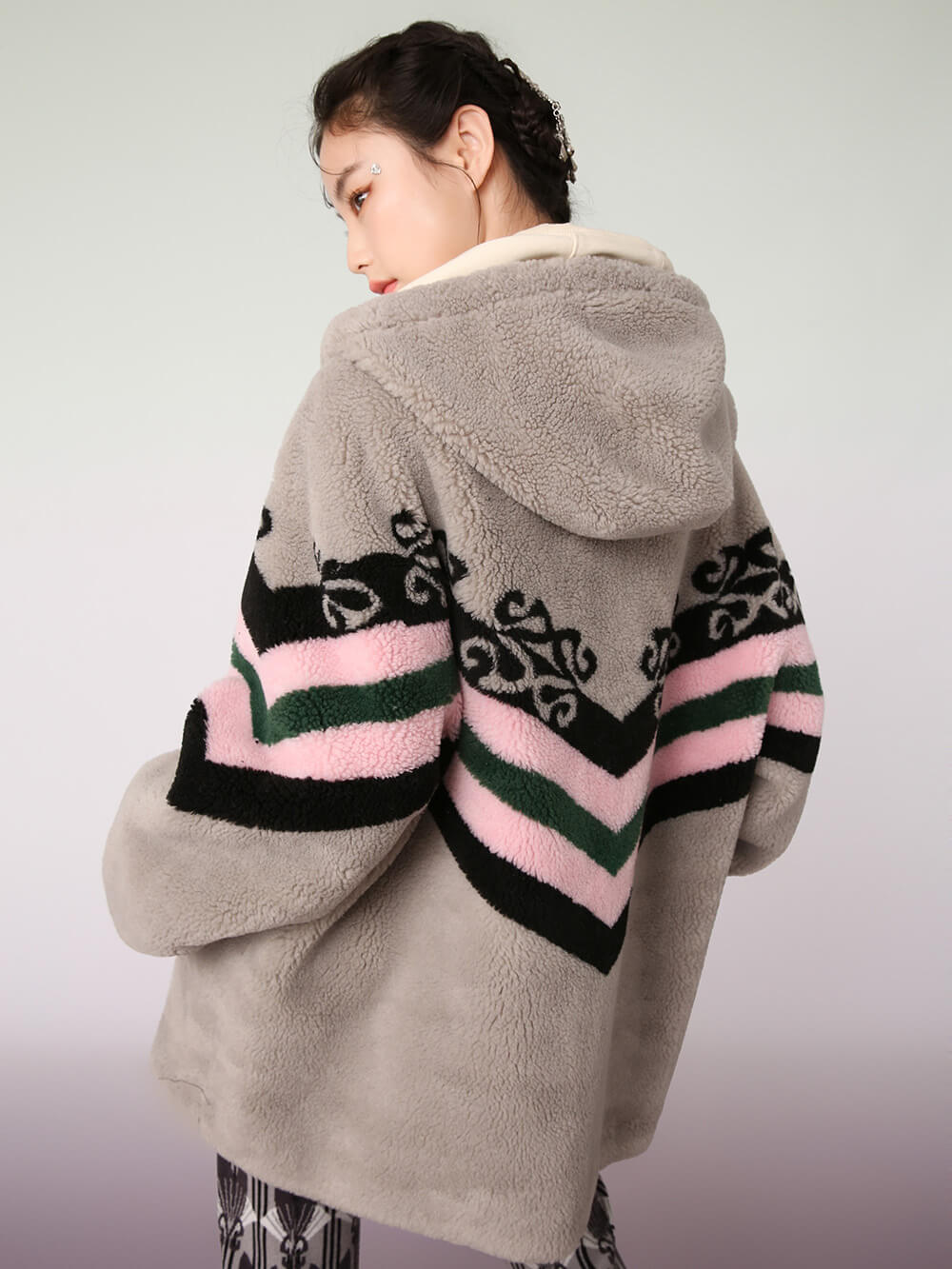 MUKZIN Camel Loose Lambsool Coat