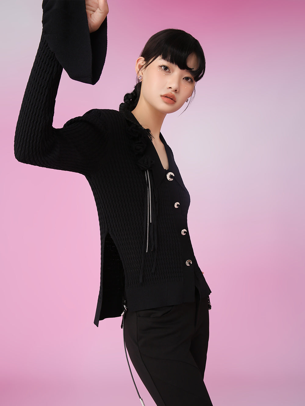 MUKZIN Black Look-thin V-neck Trumpet Sleeve Cardigan