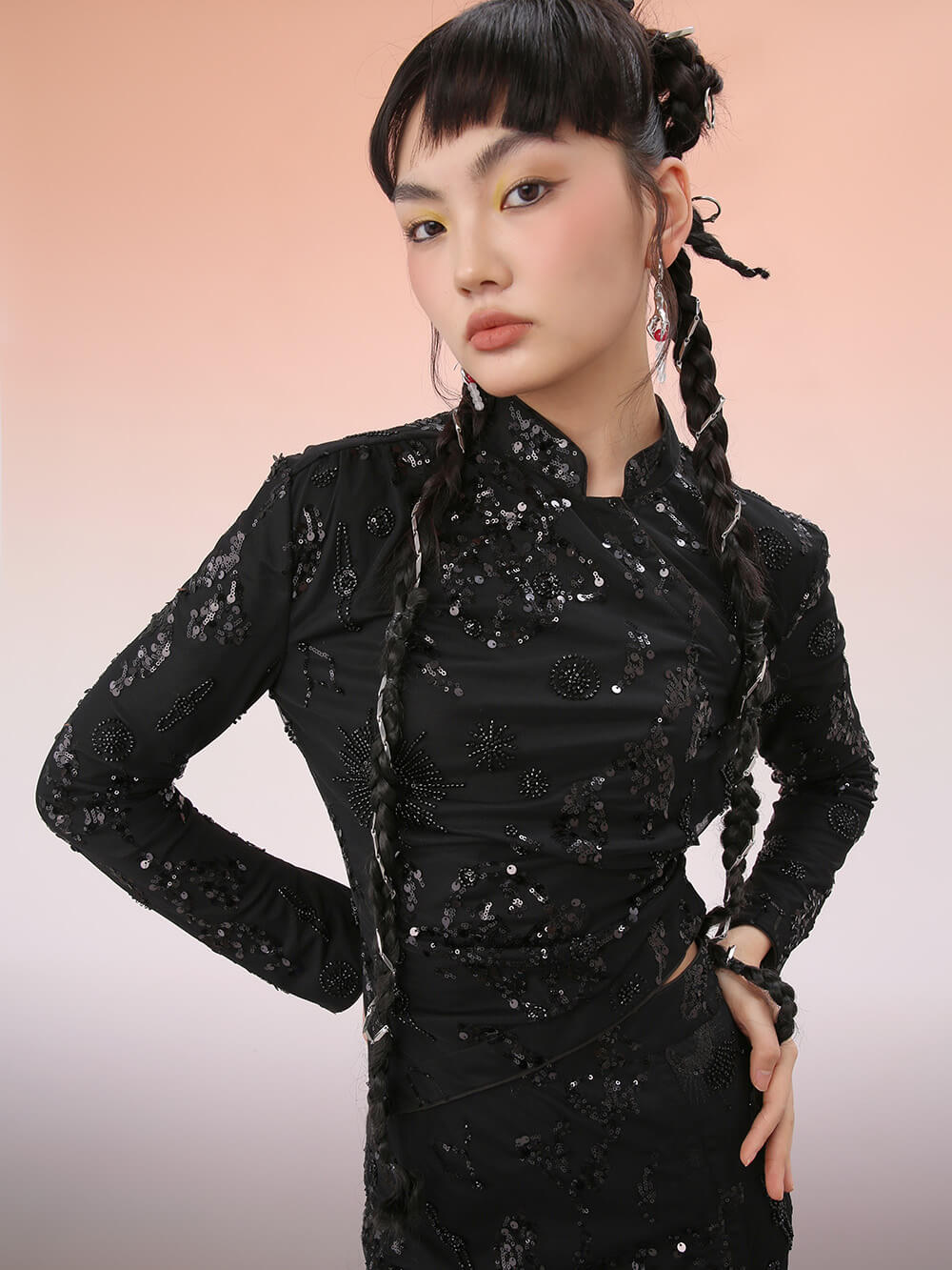 MUKZIN Mid-Length Asymmetric Black Top