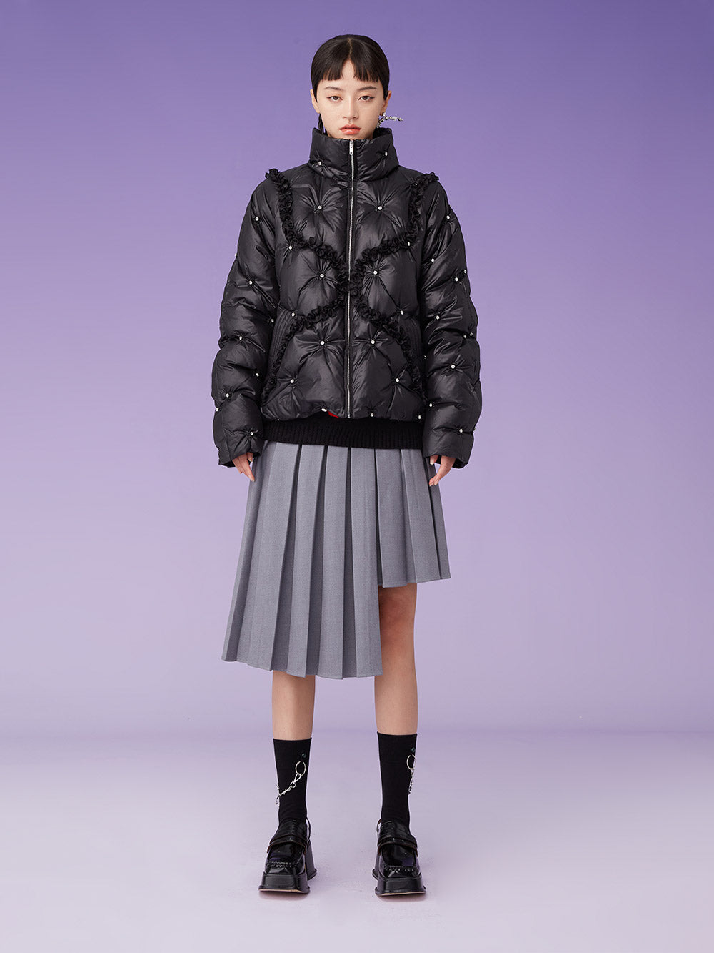 MUKZIN Cropprd Padded Ruffle High-Necked Black Down Jacket