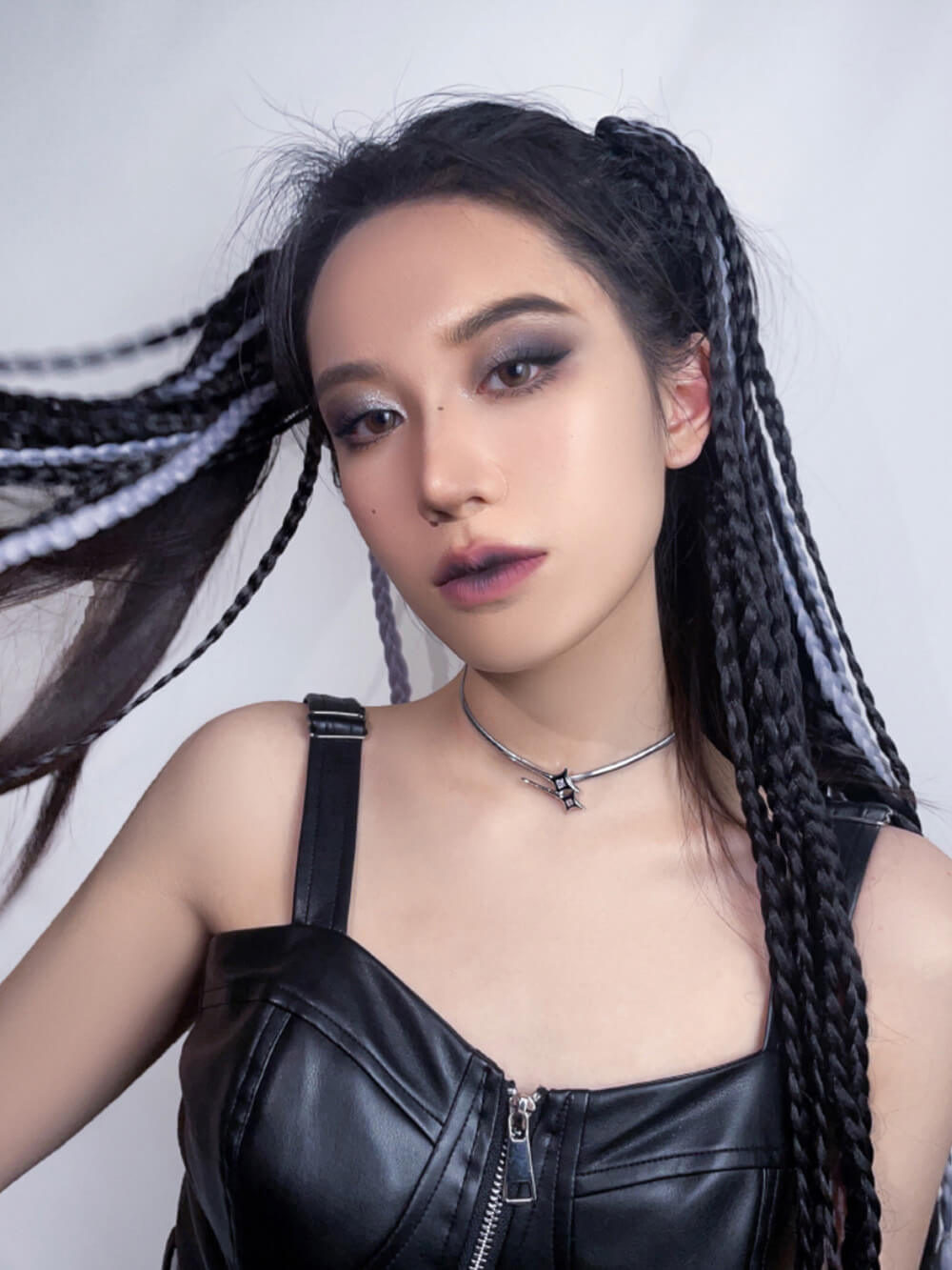 MUKTANK X WHITEHOLE Falling Star Necklace
